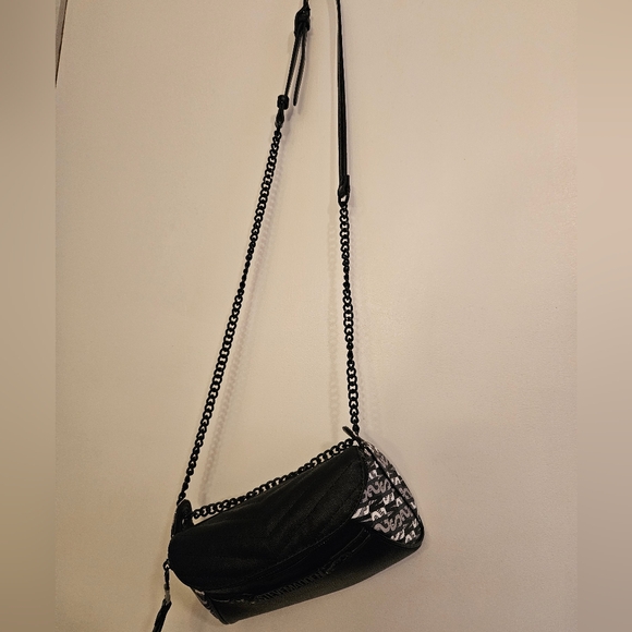 Steve Madden Black Crossbody Bag - Picture 4 of 5